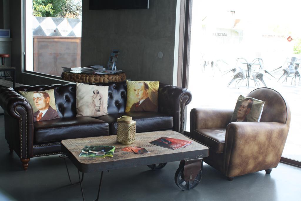 N1 Hostel Apartments And Suites Santarém エクステリア 写真