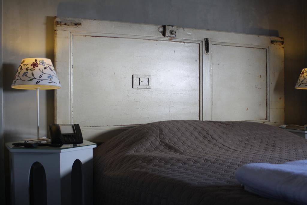 N1 Hostel Apartments And Suites Santarém 部屋 写真